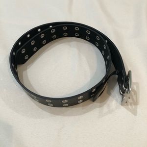 Square Double-Prong Belt